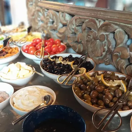 بيت ريفي Gullu Konaklari