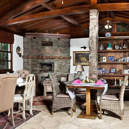 Gullu Konaklari 塞尔丘克