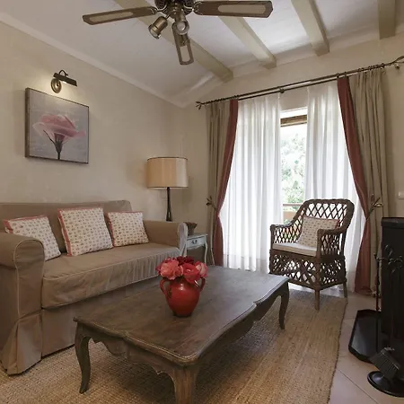 Gullu Konaklari 塞尔丘克