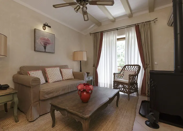 Gullu Konaklari Selçuk