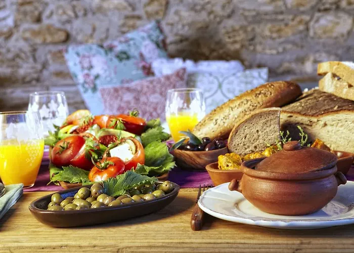 Gullu Konaklari Zajazd Selçuk